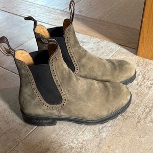 Women’s Blundstone Chelsea Boots